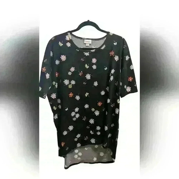 LuLaRoe Tops - LuLaRoe Irma Top Size Medium